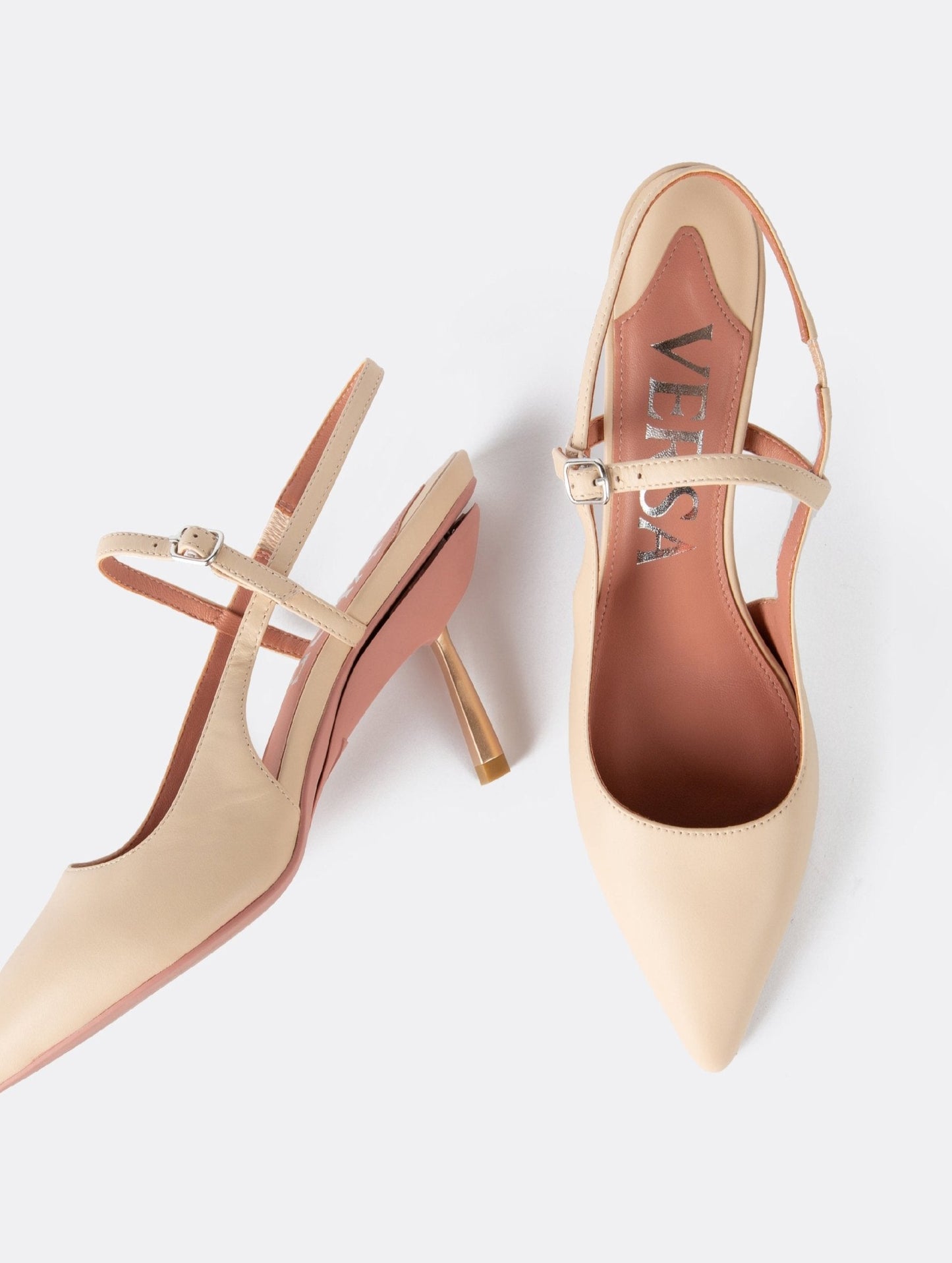 Escarpins à bride arrière en beige